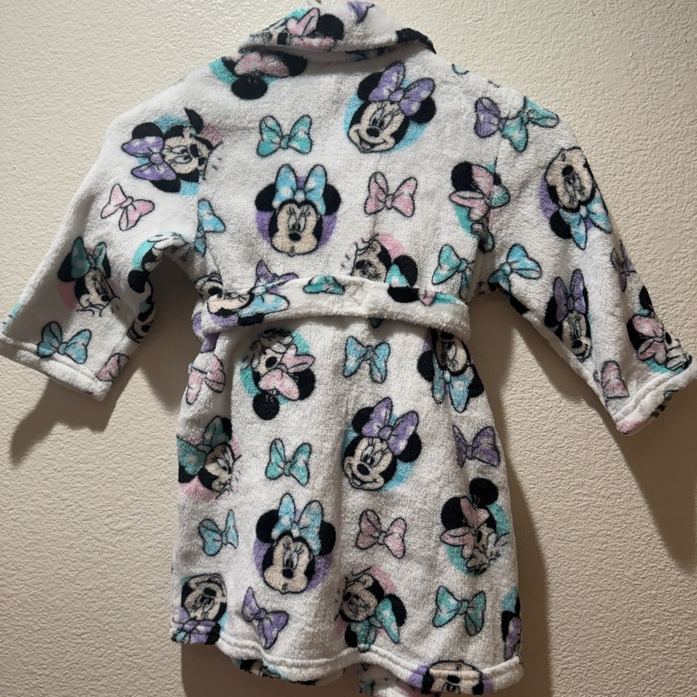 Disney White Minnie Mouse Fleece Robe with Pastel Bows - Picture 4 of 10